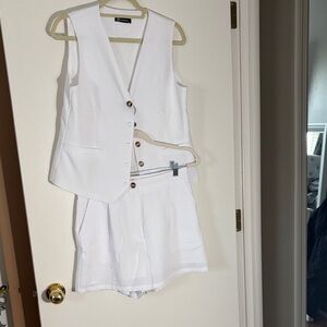 Pretty Garden White Jumpsuit Vest and Shorts Set
